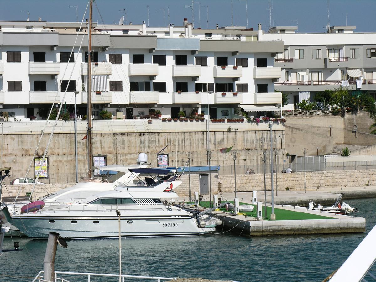 ביצ'לייה B&B La Baia Sea Rooms מראה חיצוני תמונה