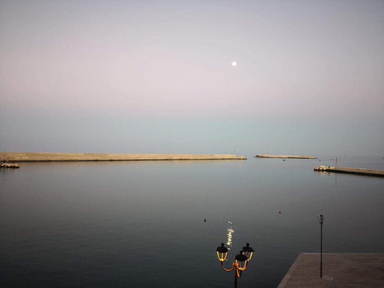 ביצ'לייה B&B La Baia Sea Rooms מראה חיצוני תמונה